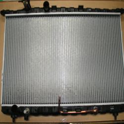 Tucson Gasoline Radiator 253102E401 253102E400